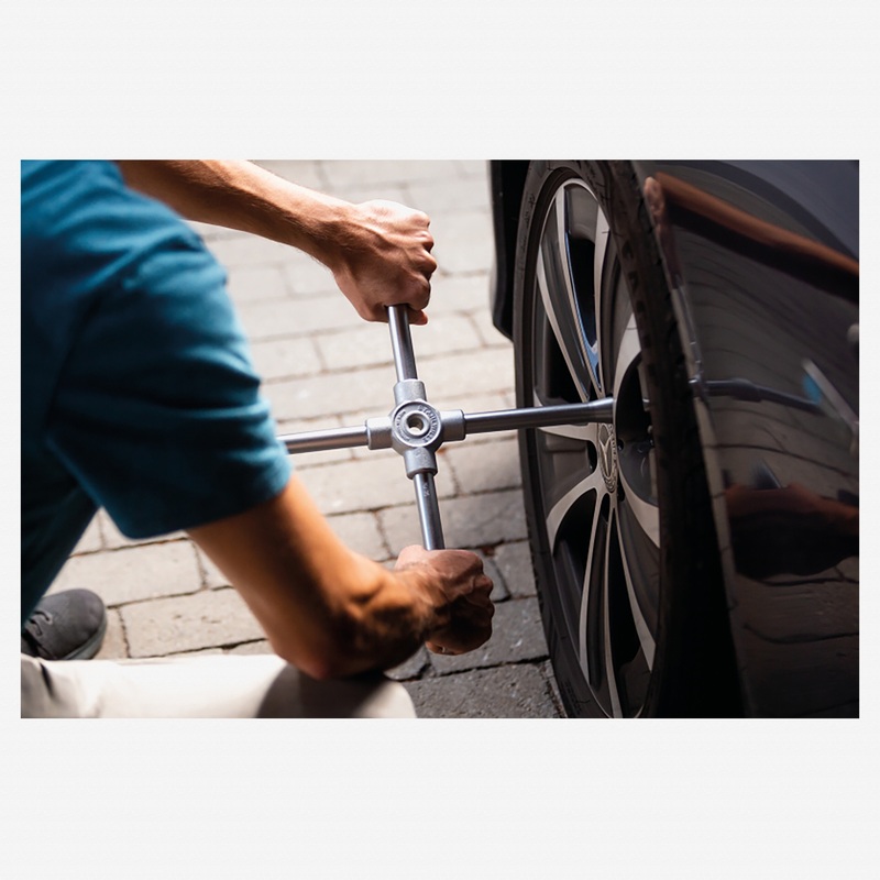 Stahlwille 34c Four-way Lug Wrench, 24, 27, 32mm, 3/4" Square