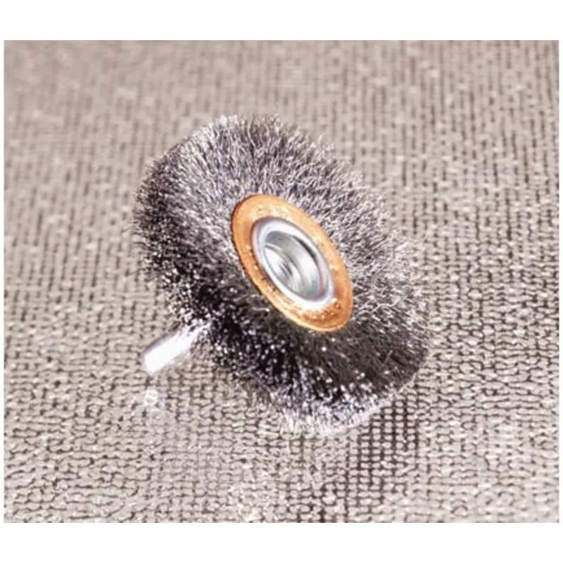 Weiler 2-3/4 x 0.02 x 1/4in Circular Flared Crimped Wire End Brush